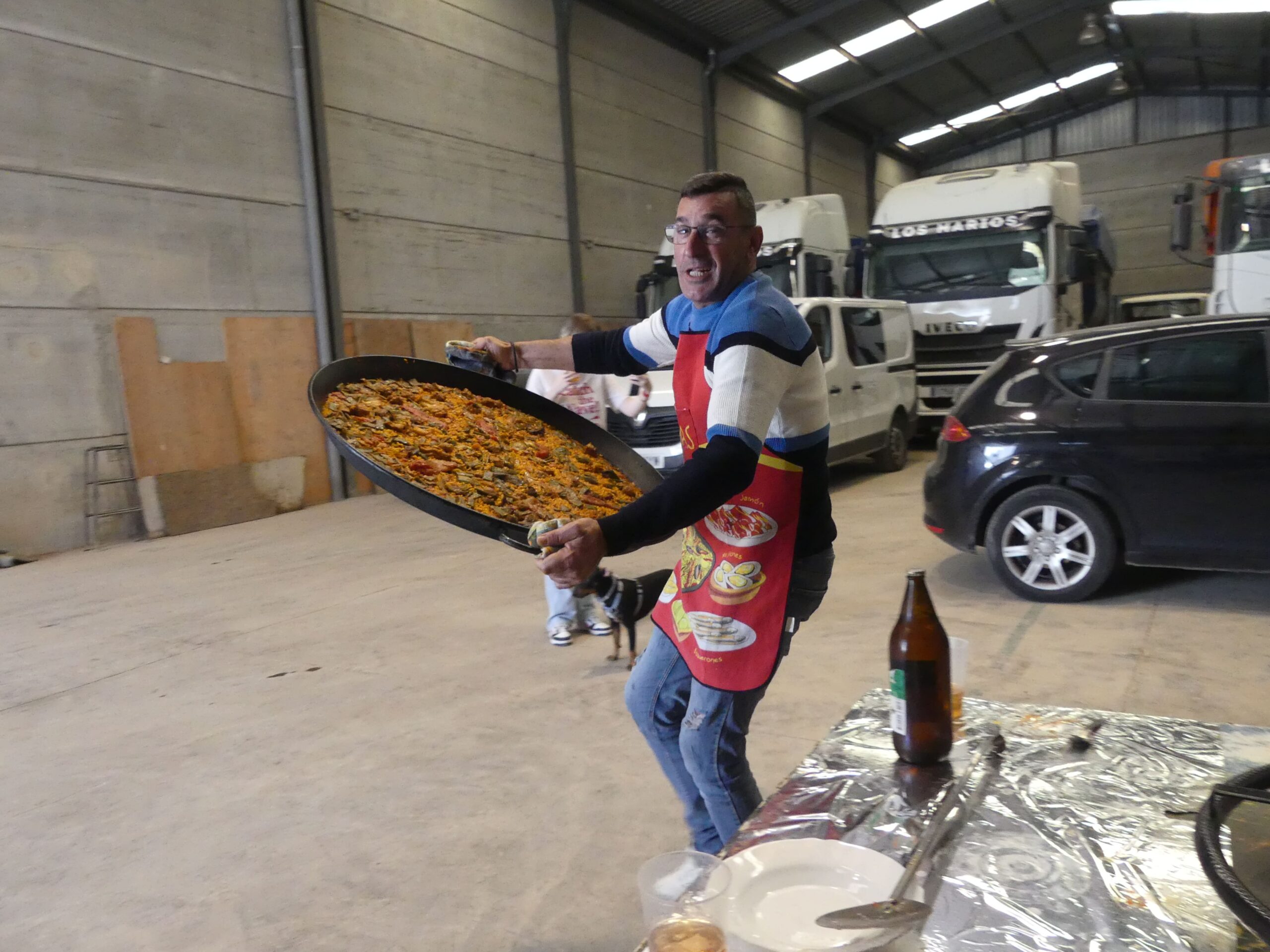 « Ici pas de gambas » : les Valenciens mettent les pieds dans la paella